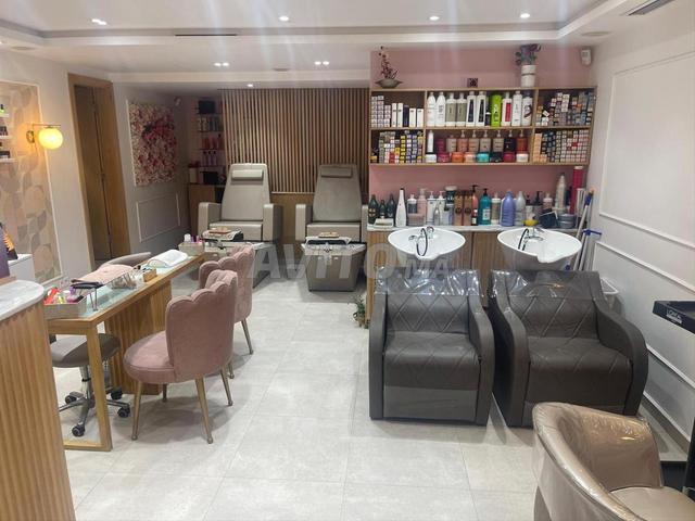 Salon de coiffure équipé à Racine, Casablanca
