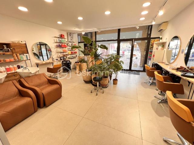 SALON DE COIFFURE FOND DE COMMERCE