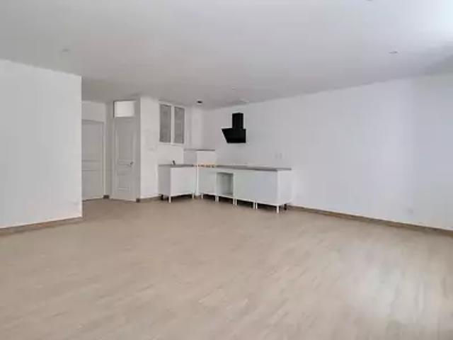 Salon de Provence 13300 Achat / Vente appartement 2 pièces t2