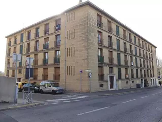 Salon de Provence 13300 Location appartement 1 pièce t1