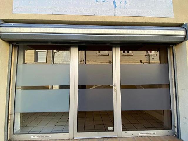Salon de Provence local 42 m2