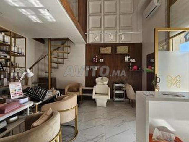 Salons et spa équipée à louer