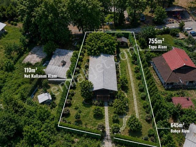 Sapanca Gölüne 755 M² Bahçe İçinde Tek Katlı Müstakil Ev
