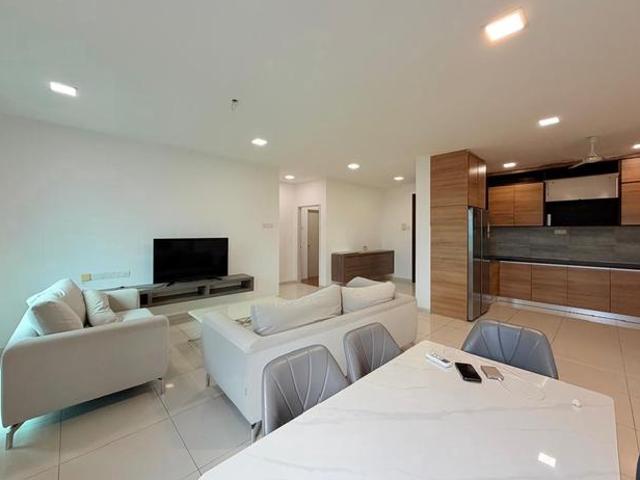 sapphire big unit for rent
