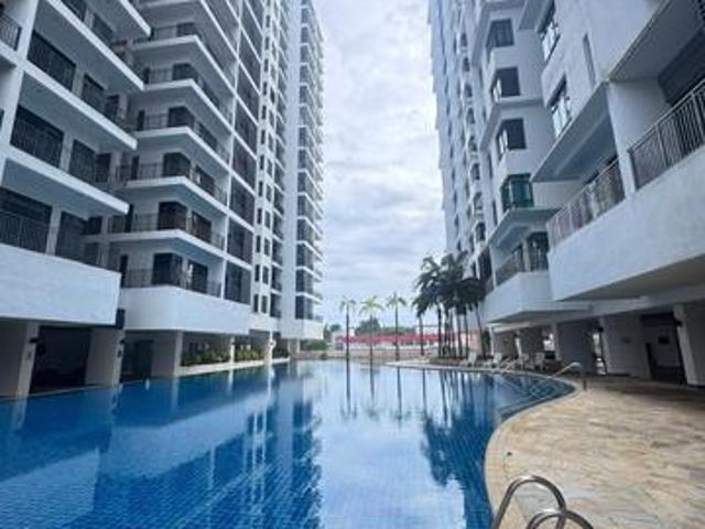 Sapphire on the Park at Batu Lintang Level 8 Fully Furnished Corner
