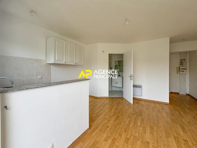 Sartrouville Studio 1 pièce de 21.06 m² vendu loué avec cave