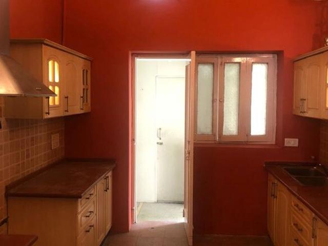 Sarvodaya Enclave 3 Bedroom 229 Sq. Yd. Builder Floor in Sarvodaya Enclave Delhi Listing ID: #10274