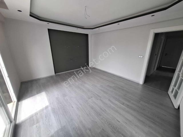 Sarıçam Belediye Arkası Geniş Oturumlu Cadde Üzeri 2+1 Daire