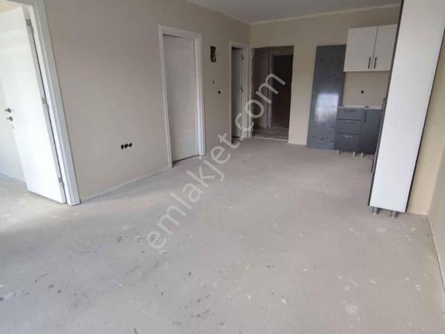 Sarıçam Gültepede Site İçinde Yatırımlık Cazip 2+1 Daire