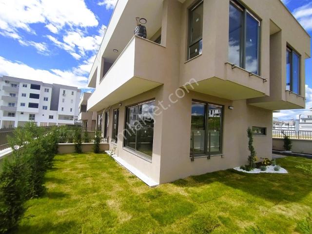 Sarıçam Da Güvenli Doğa İle İç İçe Bahçeli Ultra Lüks İkiz Villa