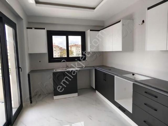 Sarıçam 'da Satılık 2+1 Kapalı Mutfak Oturuma Hazır