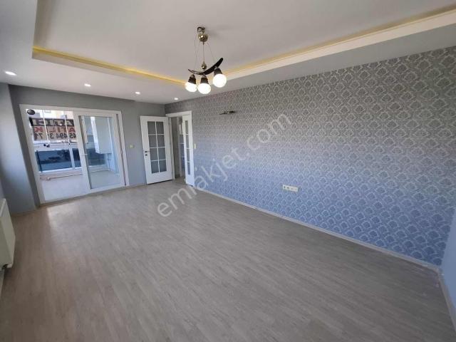 Sarıçam Emlaktan Kaymakamlık Hemen Yanı Geniş Cadde Üzeri 3+1
