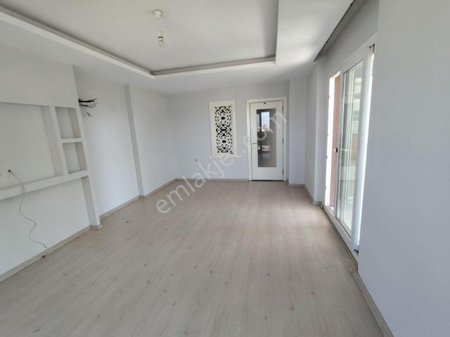 Sarıçam Emlak'tan Süper Konumda Kiralık Kombili 3+1 Daire!