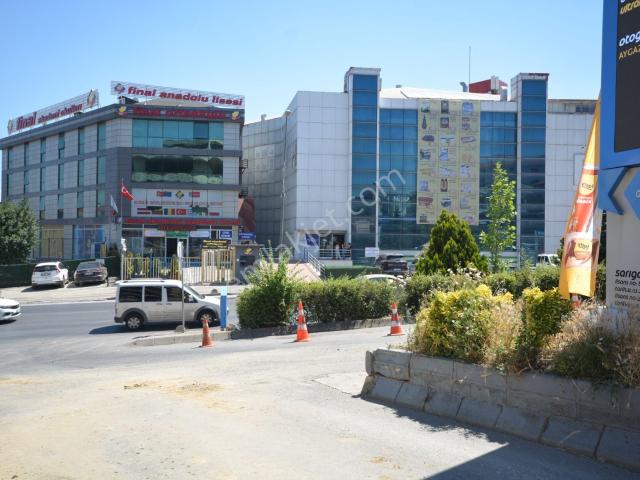 Sarıgazi Merkezde Satılık 2+1 Ara Kat 95 M² Kupon Daire