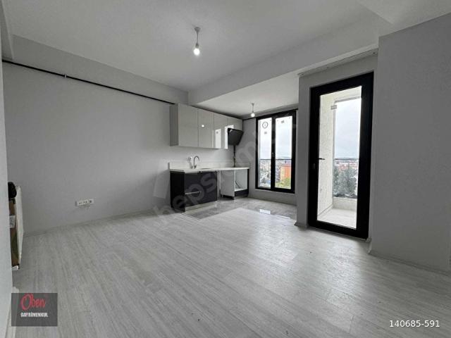 Sarıgazi Namık Kemal Caddesinde 1+1 Balkonlu 3.kat Kiralık Daire