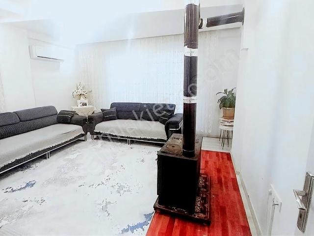 Sarılar Nur Pastanesine Yakın Köşebaşı Yol Cepheli Daire Satılık