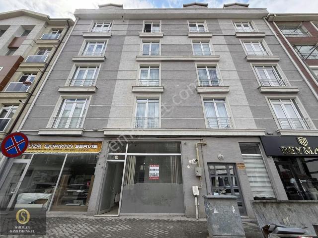 Sarılar Gm Fırsat İşlek Cadde Üzerinde Kiralık Prestijli Dükkan
