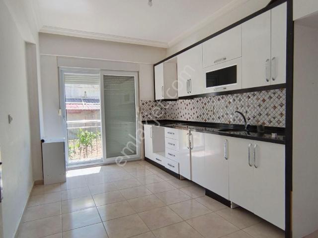 Sarılarda Su Deposuna Yakın Kiralık 3+1 Geniş Daire Düz Giriş