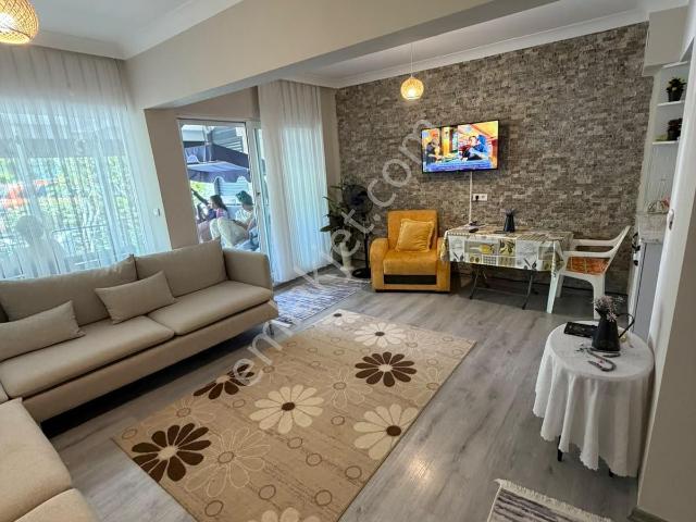 Sarımsaklı'da Uzun Dönem Eşyalı Kiralık Villa