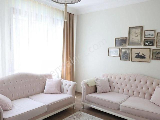 Sarıyer Merkezde Keyifli Oturuma Sahip 2+1 Dubleks Daire