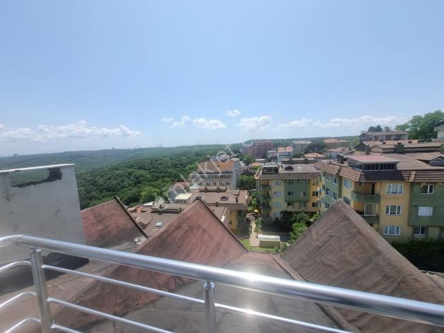 Sarıyer Bahçeköyde 100m2 2+1 Satılık Daire
