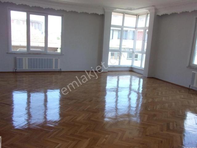 Sarıyer Hacıosman Da 6+2 350 Metrekare Kiralık Çatı Dublexi