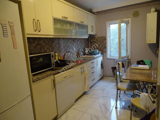 Sarıyer İstinye Boğaziçi Sitesinde Kiralık 3+1 Kombili