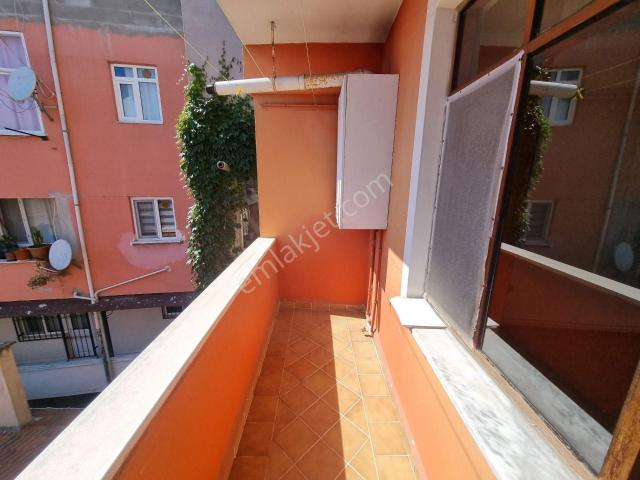 Sarıyer Tarabya Üstü Çarşı, Ulaşım, Pazar Adım Mesafe, Sahil 5dk