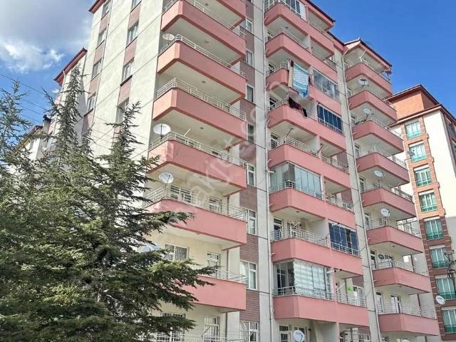 Saray Emlak'tan Satılık Şahsüleyman Mah. 3+1 Ara Kat Geniş Daire