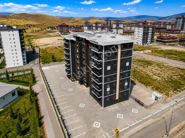 Saraycık Merkezi Lokasyonda / Marka Invest Hemen Tapu Hemen Oturum Ara Kat 1+1