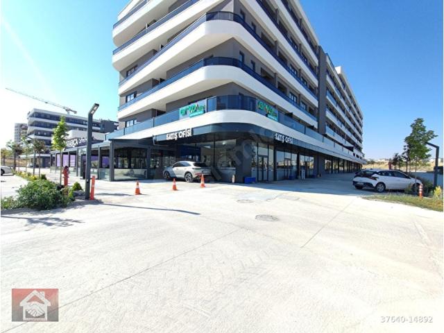 SARAYCIK LAGOMDA 750 M2 KİRALIK SPOR SALONU