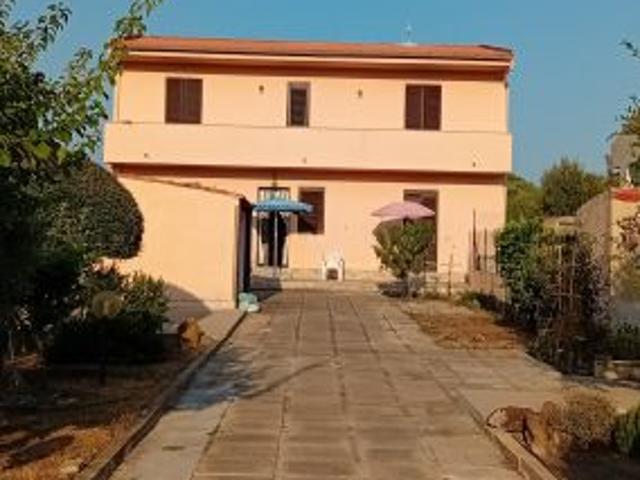 Sardegna, affitto appartamento in villa