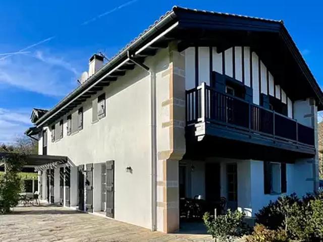 Sare 64310 Achat / Vente maison 9 pièces t9 piscine jardin