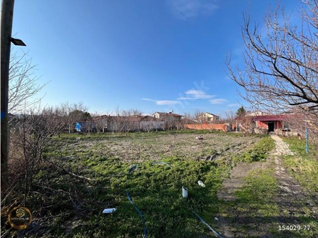 SARI EMLAKTAN SATILIK YENİDOĞANDA ARSA