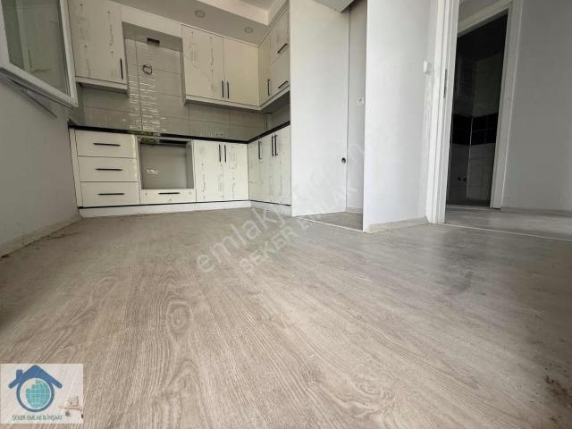 Sarilarda Satılık 3+1 Y.giriş Uygun Fiyat Daire Pazar Yerine Y