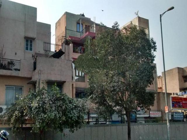Sarita Vihar 3 BHK Apartment For Sale New Delhi