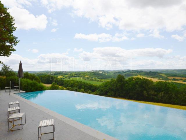 Sarlat / Domme 2 maisons de caractère avec vue panoramique. 248m² Domme