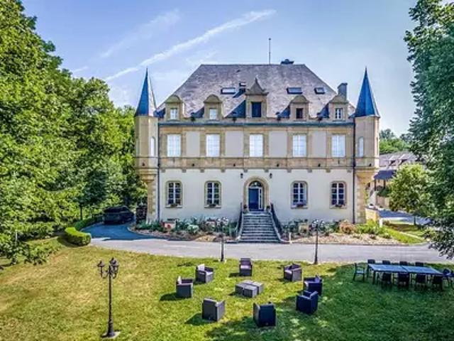 Sarlat la Canéda 24200 Achat / Vente divers 60 pièces