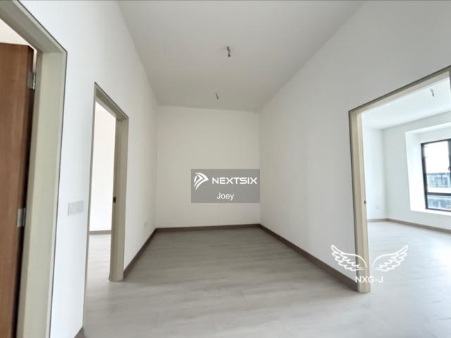 Saron1 Bukit Raja 2 Storey Corner 20x70 extra land 20ft 4r3b for Rent