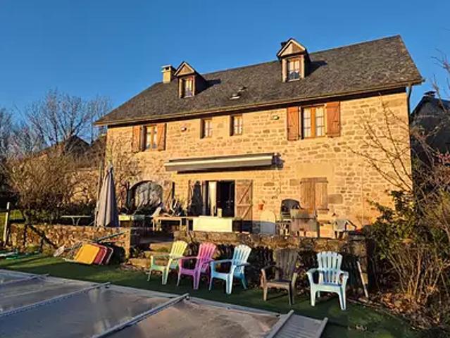 Sarran 19800 Achat / Vente maison 9 pièces t9