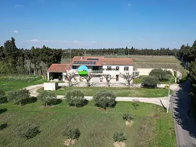 Sarrians 84260 Achat / Vente maison 10 pièces t10 au dernier étage cave