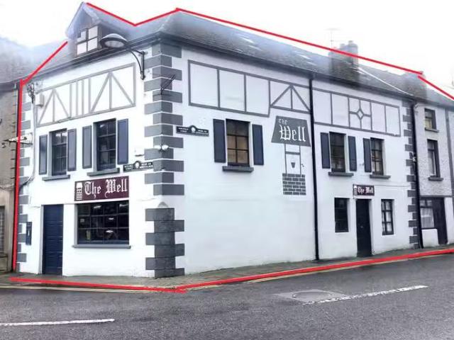 Sarsfield St, Nenagh, Tipperary, E45 NH04