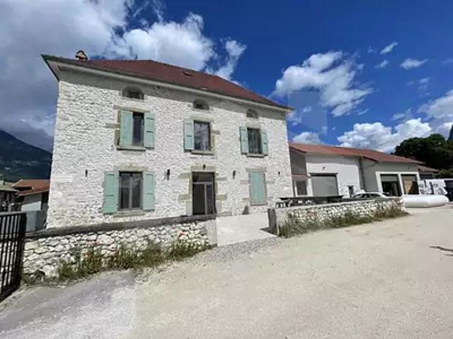 Sassenage 38360 Achat / Vente divers 7 pièces