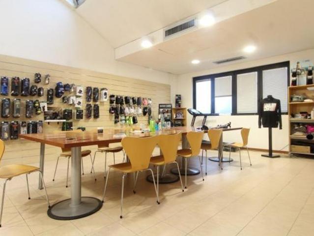 Sasso Marconi BO, loc. Borgonuovo Vendesi magazzino + uffici mq 600