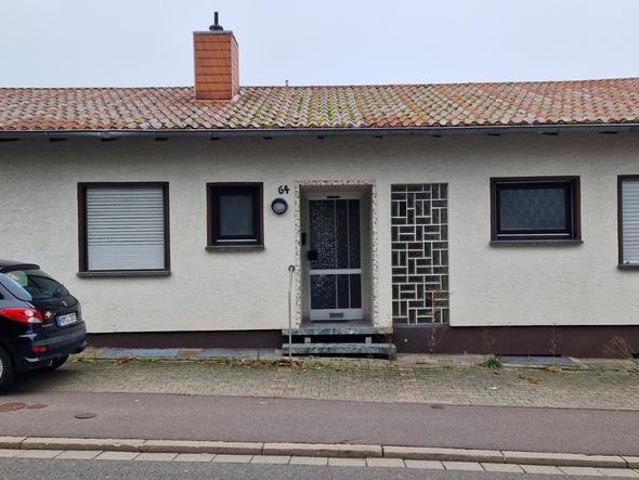 Satteldachbungalow in HomburgKirrberg Uninähe