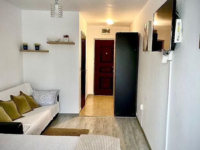 Saturn garsoniera de inchiriat regim hotelier