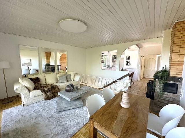 Satzberg Living – Exklusive Doppelhaushälfte zu renovieren mit Privatgarten & sonniger Terrasse in Bestlage