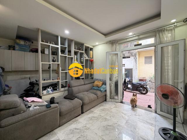 Sát chợ bà chiểu, trần văn kỷ, phường 14, bình thạnh, 71m, 2 tầng, xe hơi, 6,7 tỷ về ở luôn