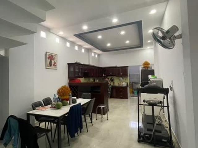 Sát Bên Gò Vấp Mặt Tiền Kinh Doanh Thạnh Lộc 31 4x25m Kết Cấu 3 Tầng BTCT Xe Hơi Đậu Ngay