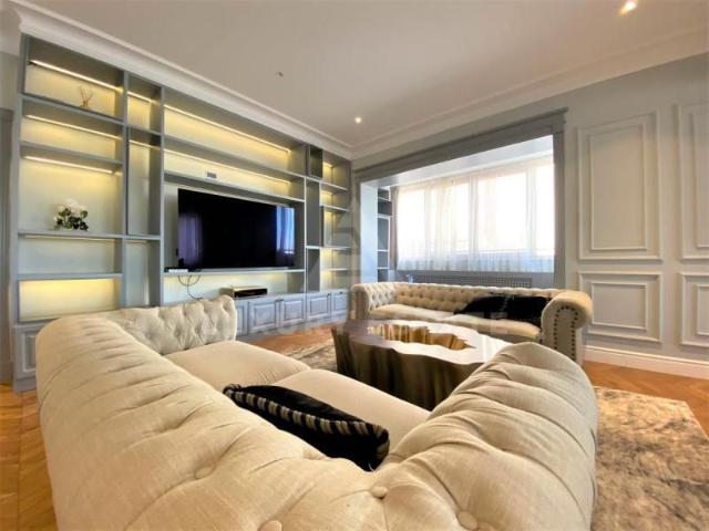 Sat Francez inchiriere apartament elegant cu 4 dormitoare